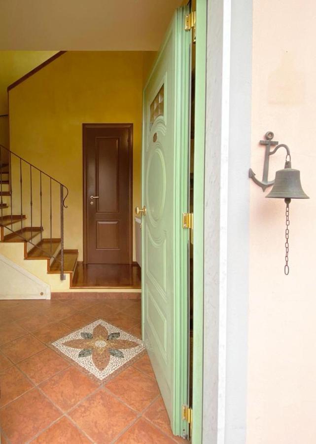 Bed and Breakfast La Madonnina Querceta Exterior foto