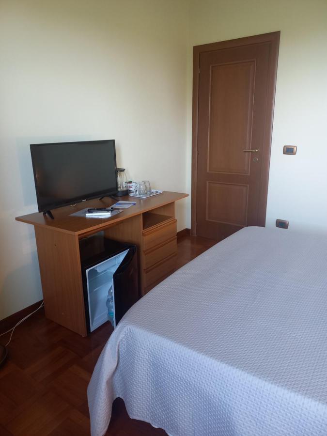 Bed and Breakfast La Madonnina Querceta Exterior foto